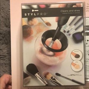 NEW StylePro make up brush cleaner and dryer